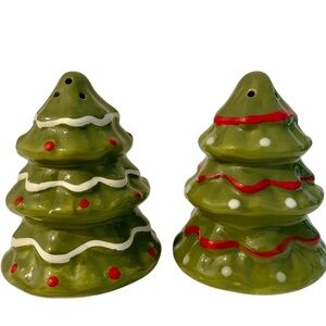 Hand Made Christmas Tree Salt And Pepper Shakers 3” Tall Christmas Tableware